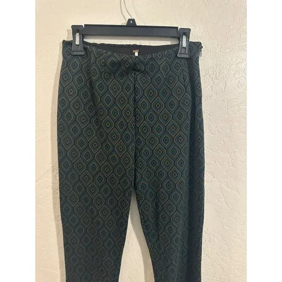 Free People Green Geometric Pants - Picture 6 of 12
